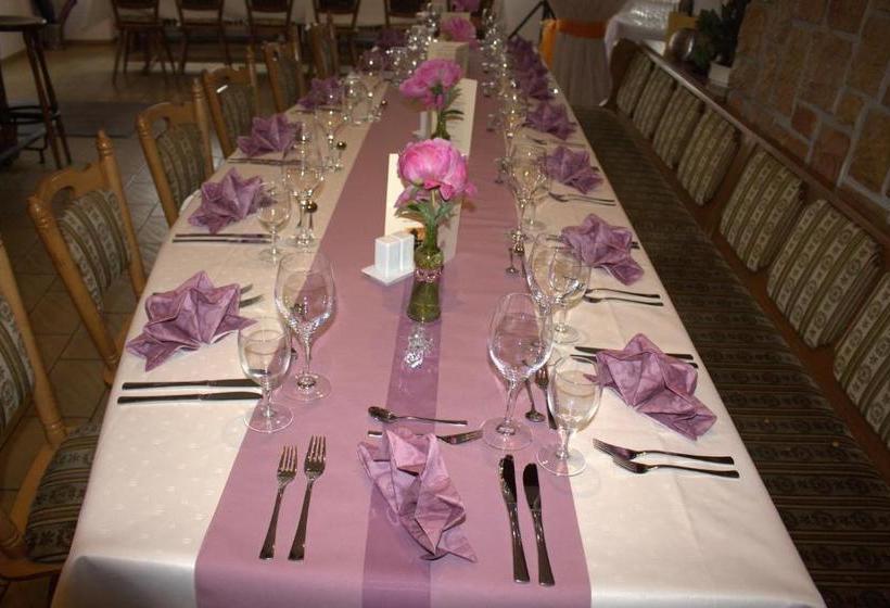 ホテル Zum Josefshof