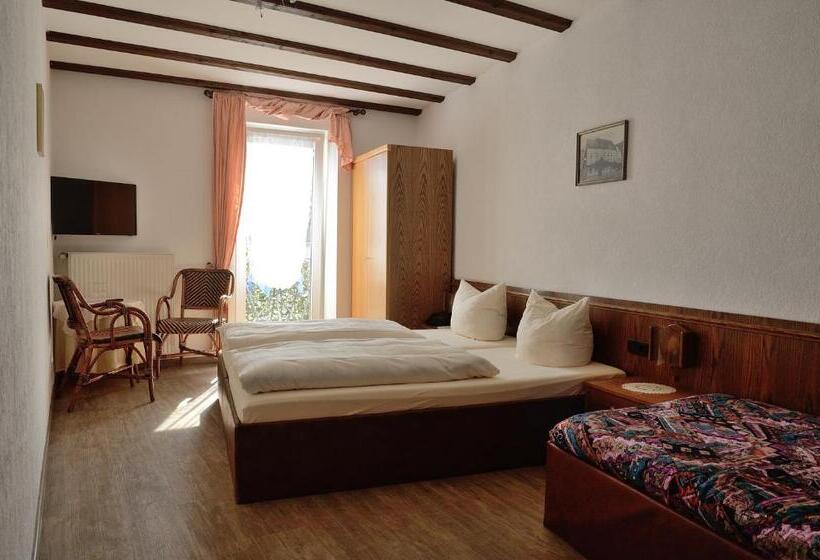 ホテル Zum Josefshof