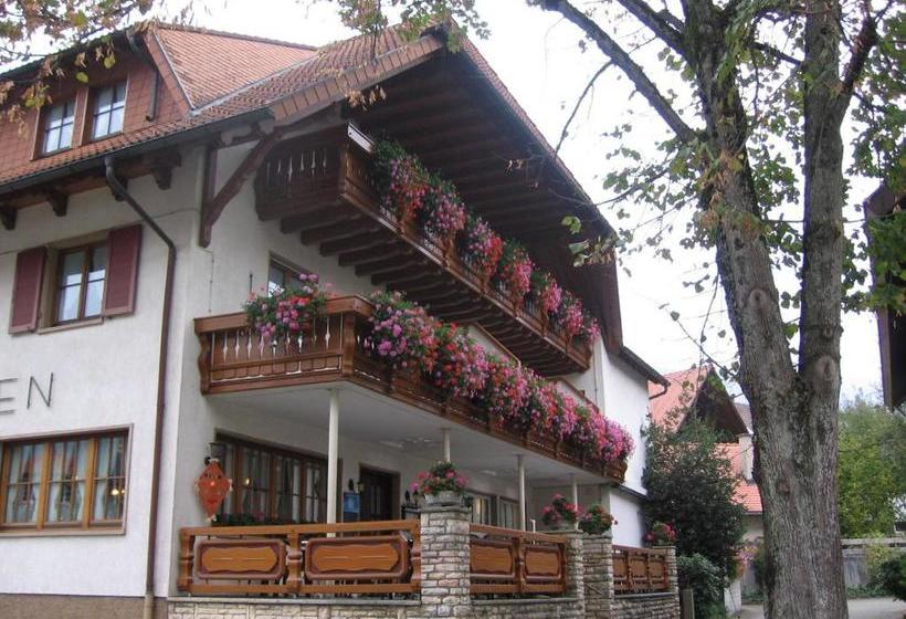 ペンション Gasthaus Zum Hirschen