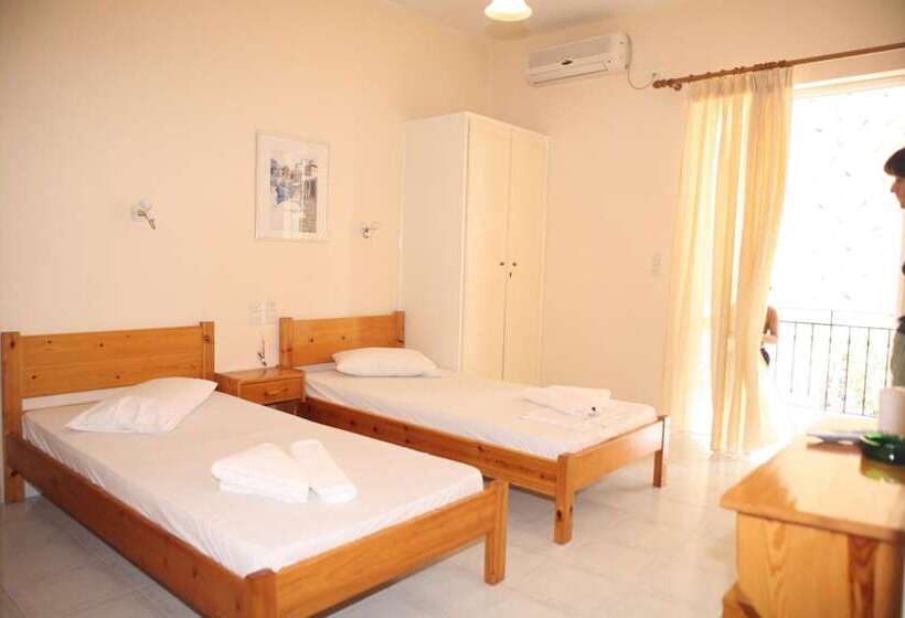 Polyxenis Rooms