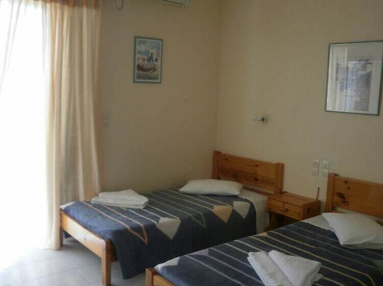 Polyxenis Rooms