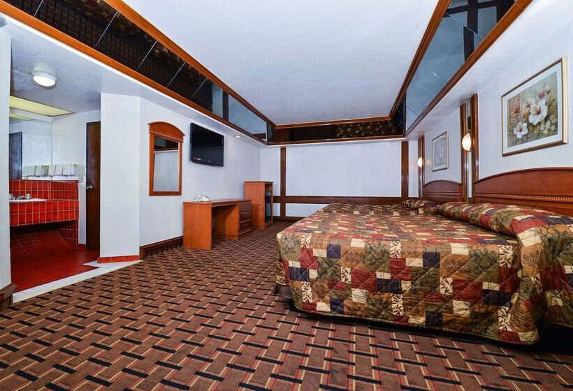 בית מלון כפרי Americas Best Value Inn & Suites Los Angeles Downtown Sw