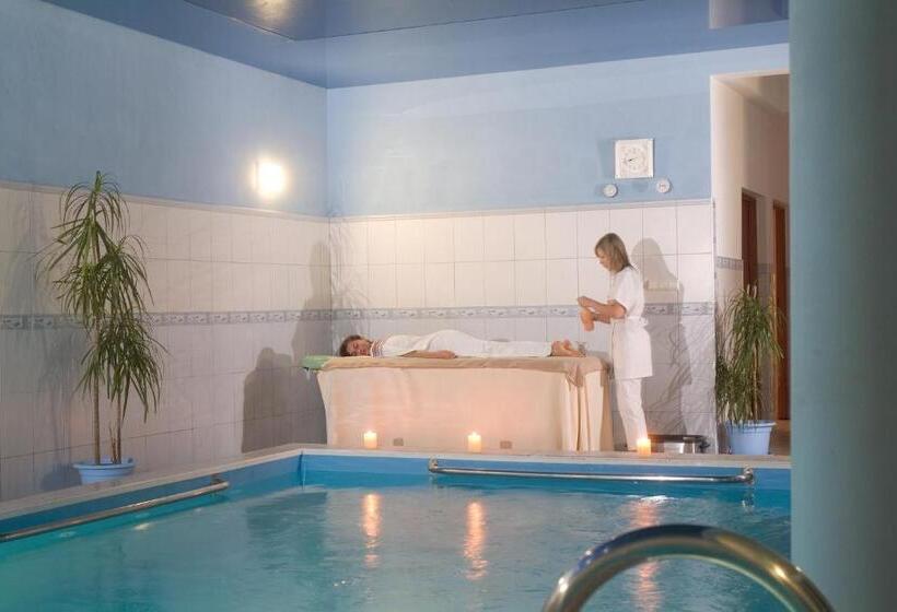 Отель Centrum Ulan Spa
