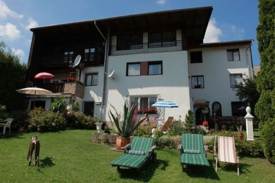 تختخواب و صبحانه Haus Feuchtl Pension
