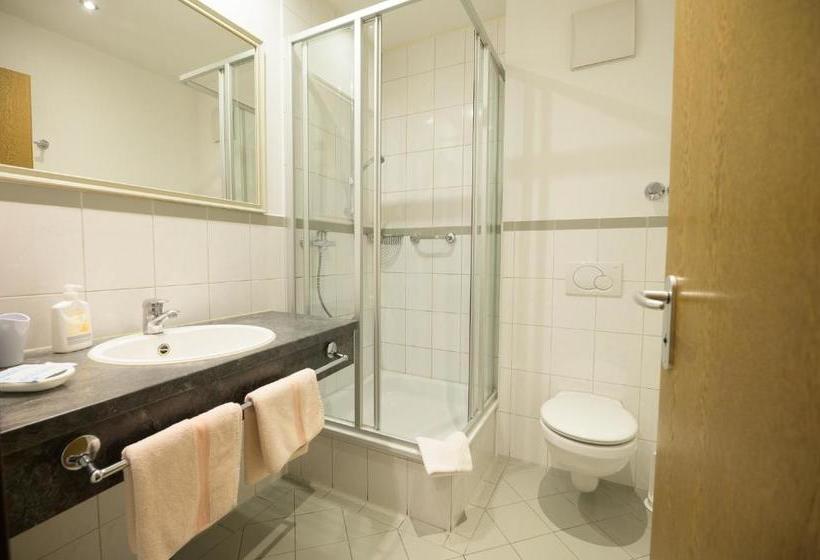 فندق Kastenauer Hof