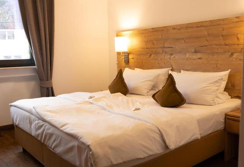 בית מלון כפרי Kübler