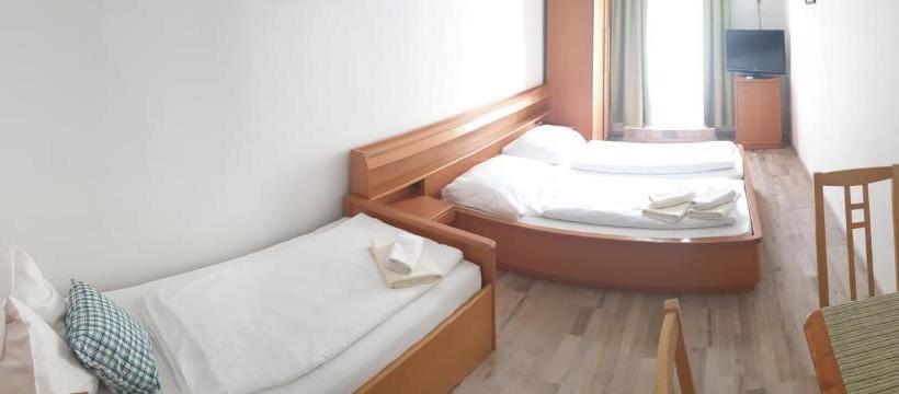 هتل Landgasthof Sommer Pension