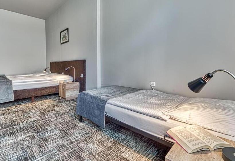 هتل St Lukas Medical & Spa
