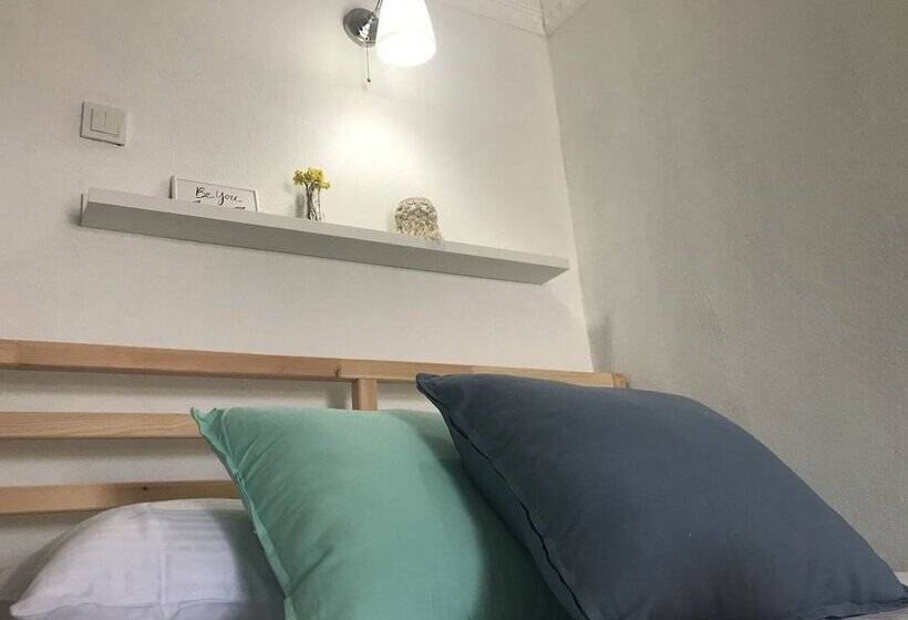 هتل Vertigo Foca