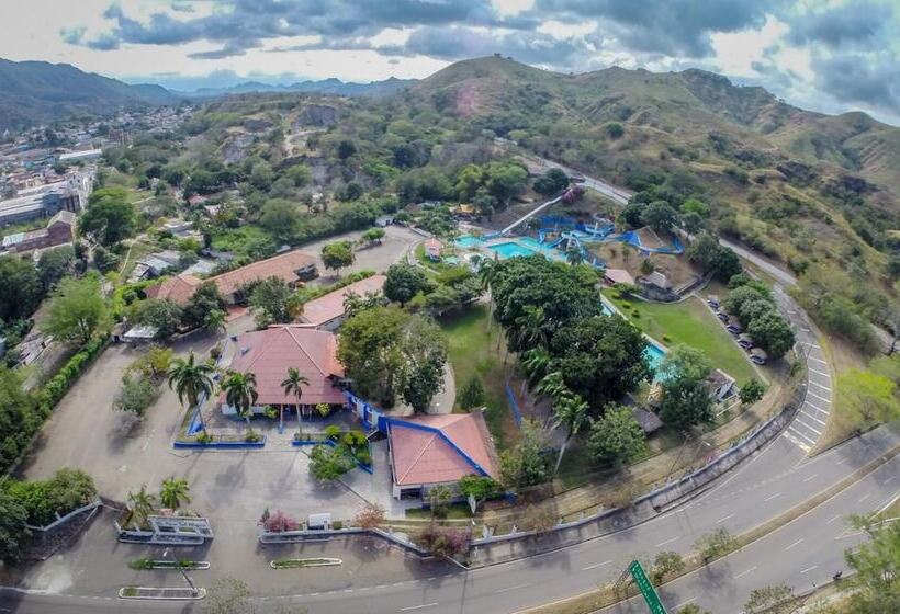 هتل Y Parque Acuatico Agua Sol Alegría