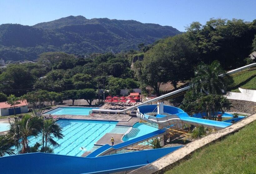 هتل Y Parque Acuatico Agua Sol Alegría