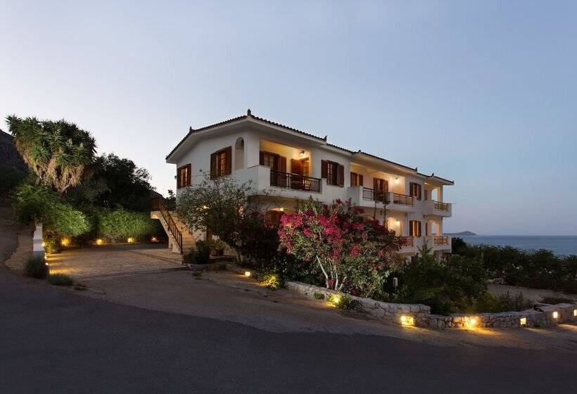 Venetia Apartments