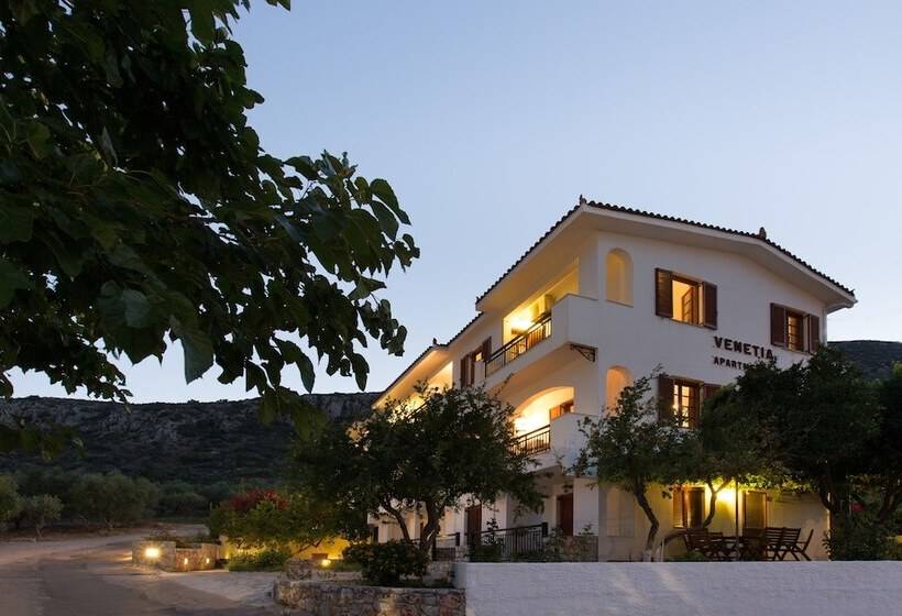 Venetia Apartments