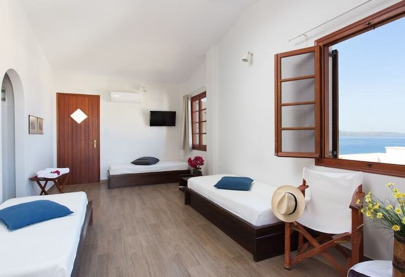 Venetia Apartments