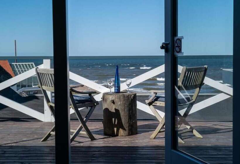 هتل Guesthouse Klitmøller