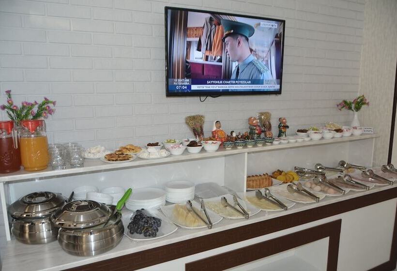 בית מלון כפרי Mehmon Saroy