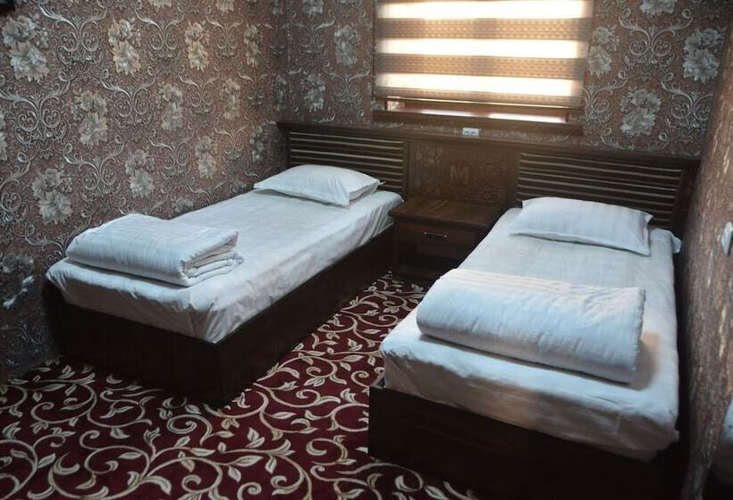 בית מלון כפרי Mehmon Saroy