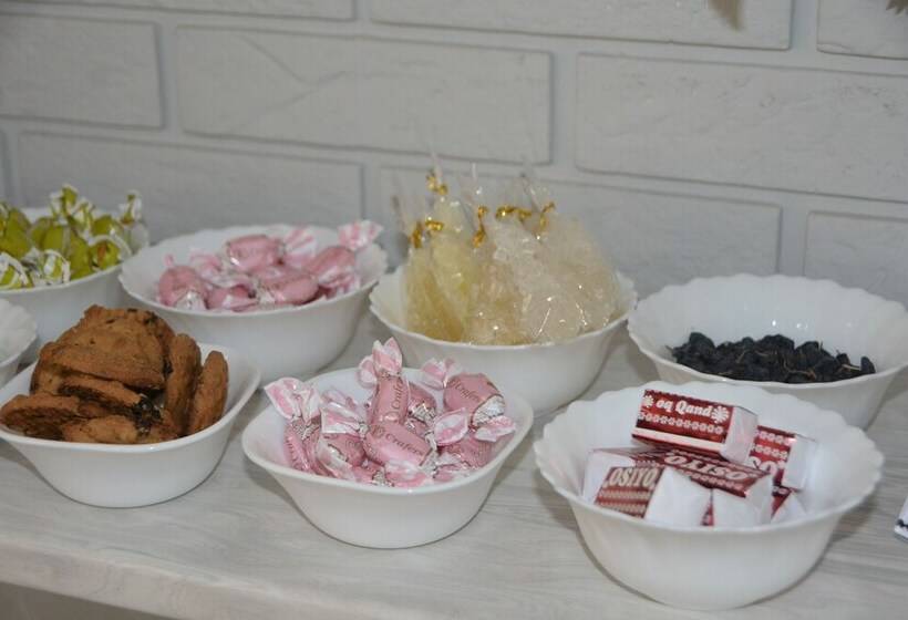 בית מלון כפרי Mehmon Saroy