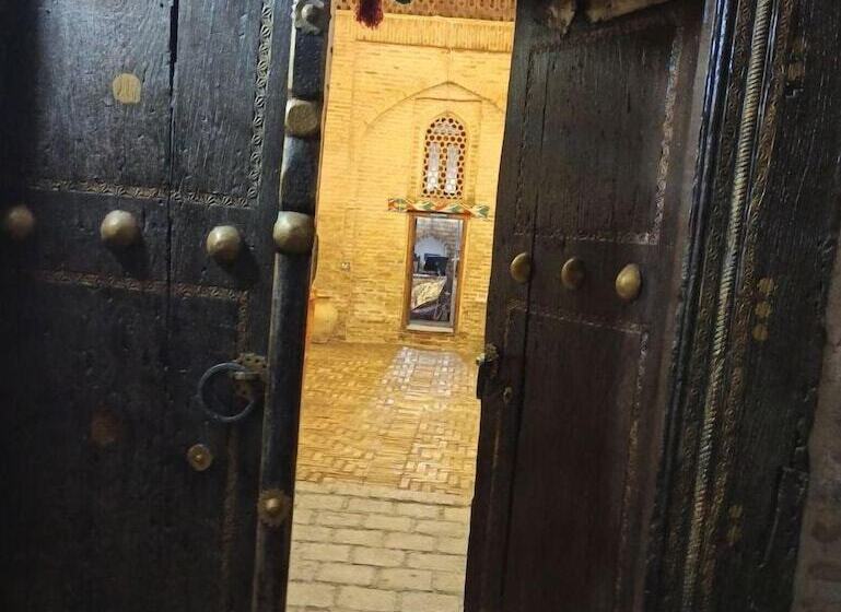 בית מלון כפרי Mekhtar Ambar  Caravan Sarai Xix