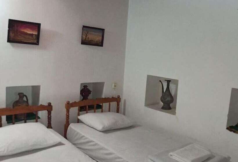 בית מלון כפרי Mekhtar Ambar  Caravan Sarai Xix