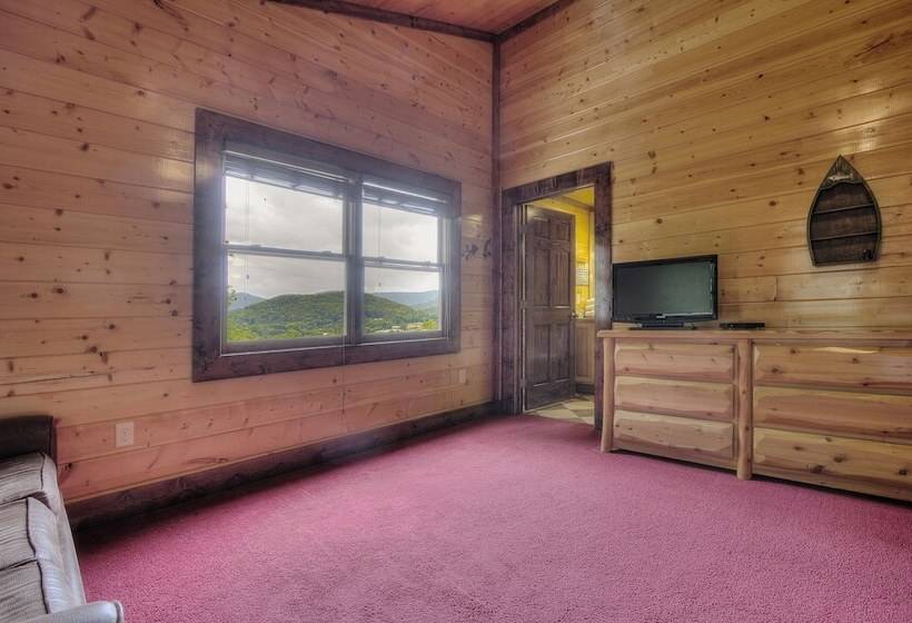 Mystical Creek Pool Lodge #600