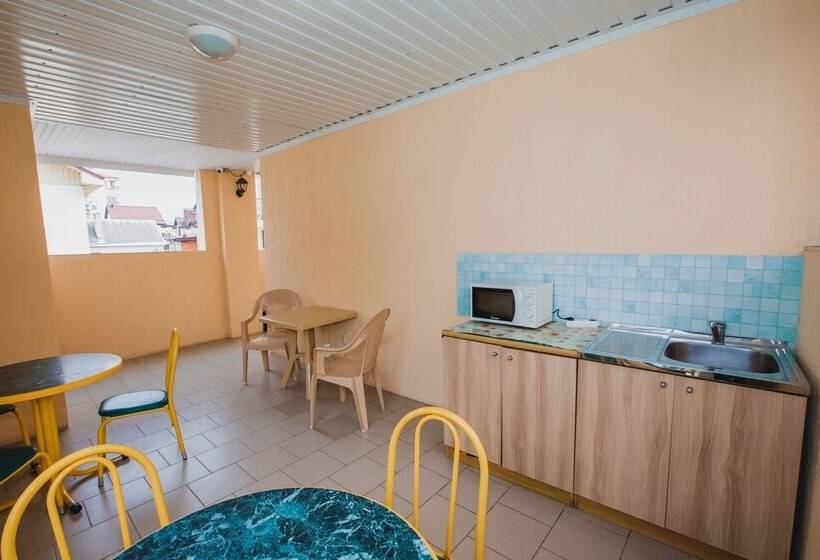 Пансион Golden Sand Guest House