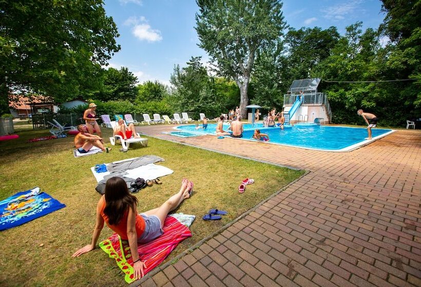 Курорт Pelso Camping