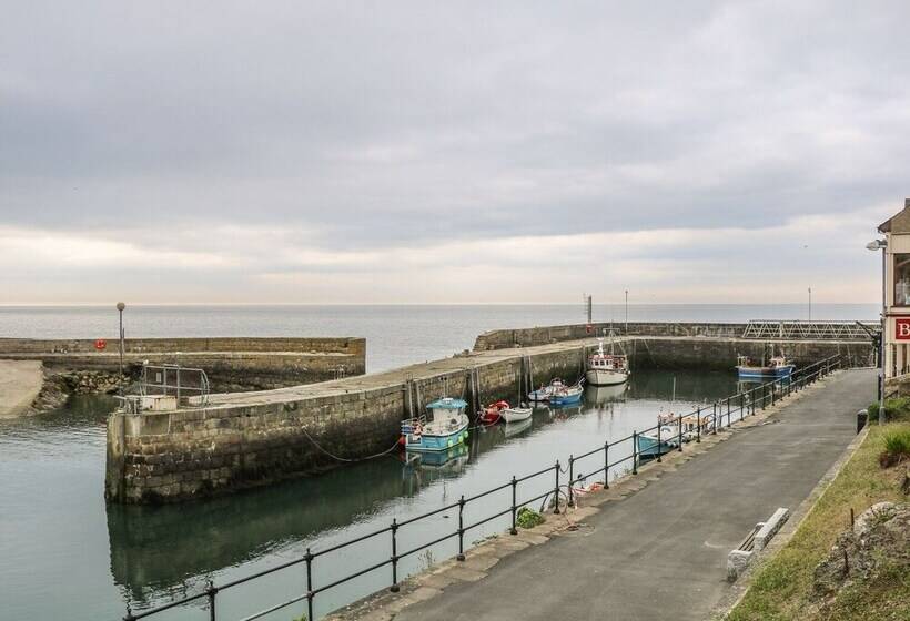 1 The Moorings