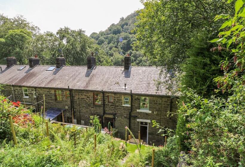 Cragside Cottage