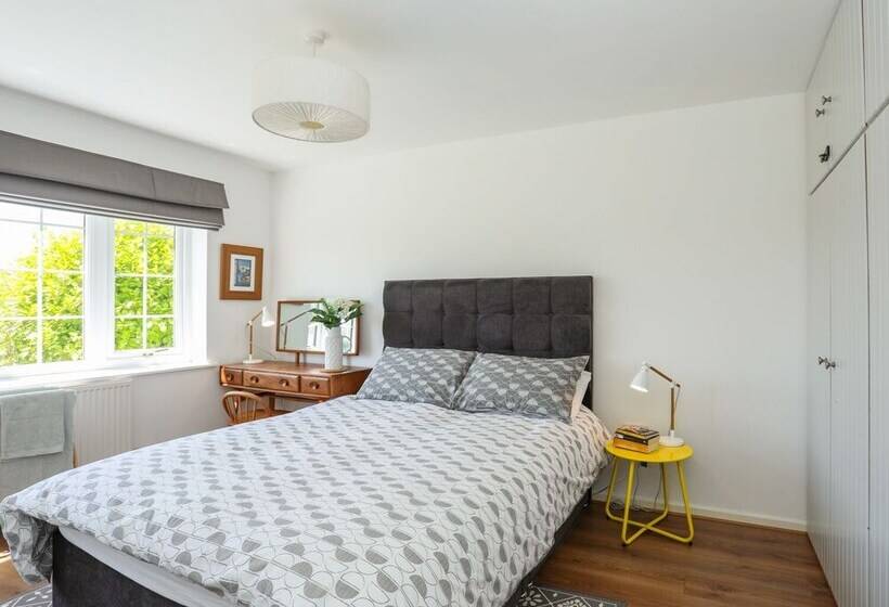 Cwtch Cottage