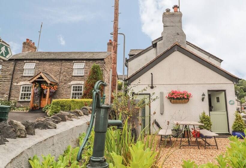 Dove Cottage