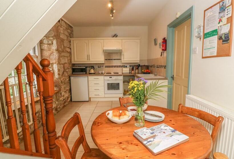 Old Chapel Cottage