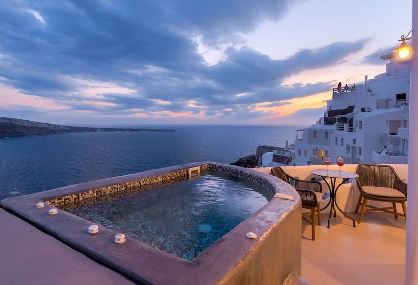 Pension Oia Angle Cavehouse