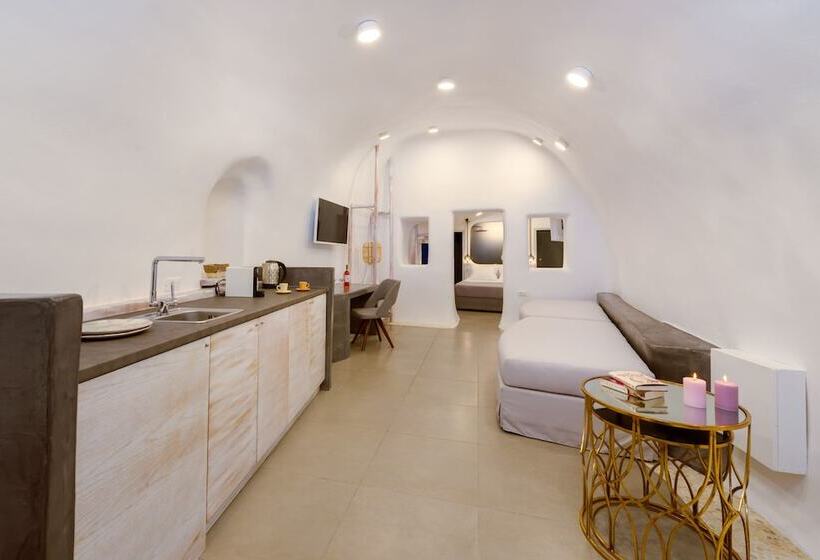 Pension Oia Angle Cavehouse