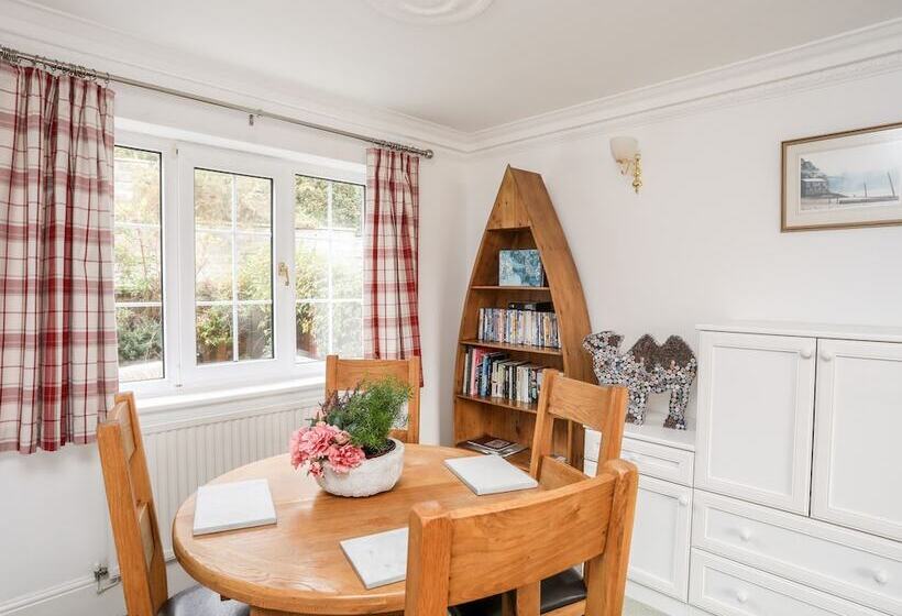 Sea View Cottage
