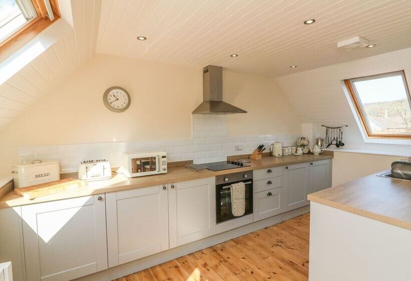Upper Barn Cottage
