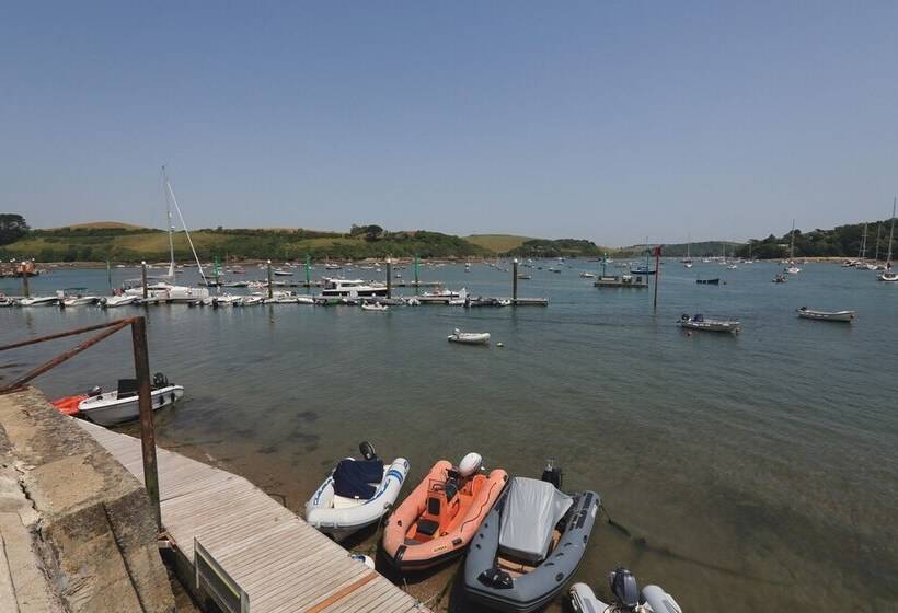 1 The Salcombe