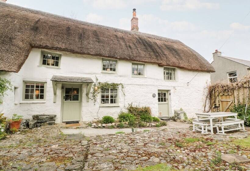 Clahar Cottage