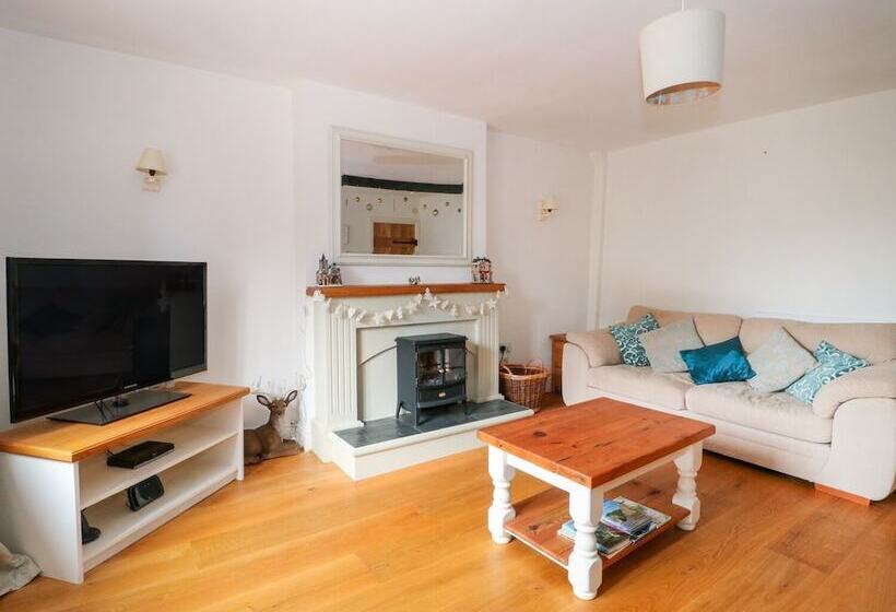 Greenham Cottage