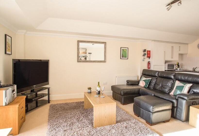 Harbourside Penthouse