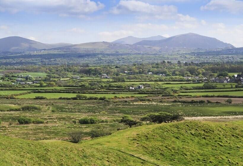 Hen Stabl Llandwrog
