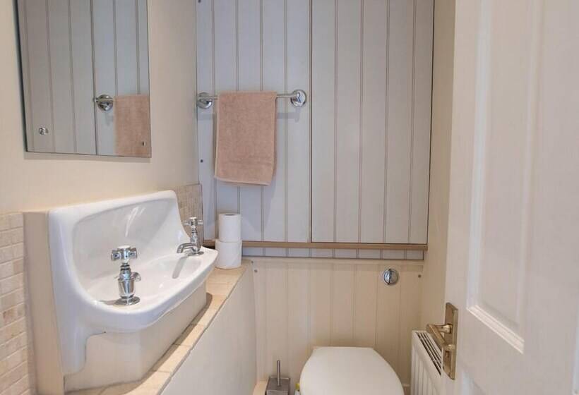 Jot Cottage