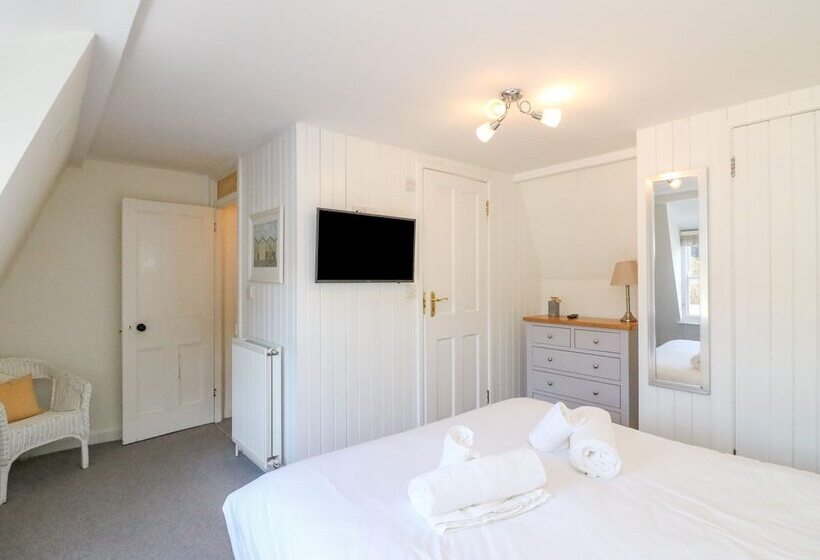 Lobster Cottage