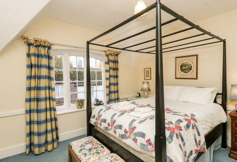 Old Gaol Cottage
