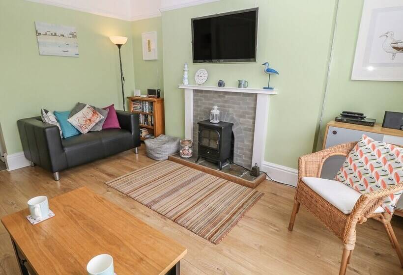 Two Tides Cottage