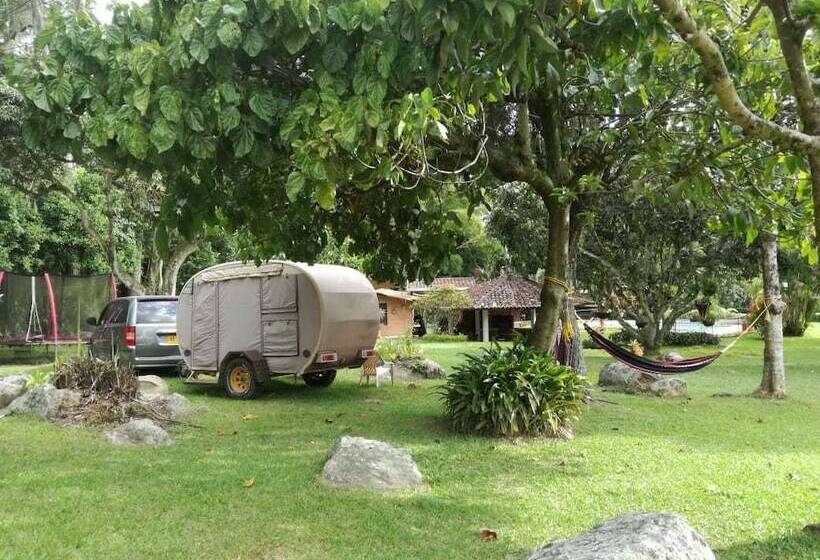 تختخواب و صبحانه Campestre Nukak Travellers Club