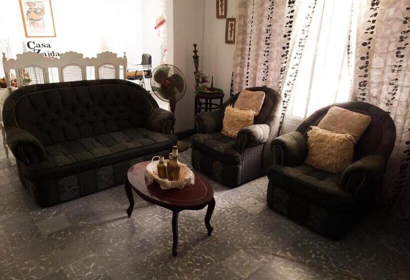 تختخواب و صبحانه Casa Zaida Hostal Vintage
