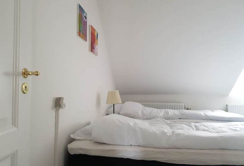 تختخواب و صبحانه Hesede Hovedgård