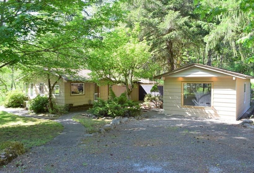 Cabin On The Creek