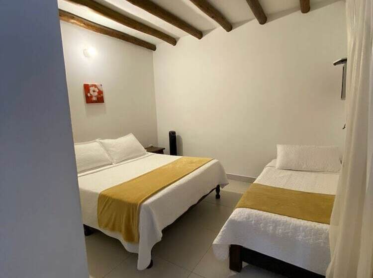 هتل Hospedaje Villa Monica